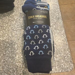 True religion Men’s seven pack of crew socks